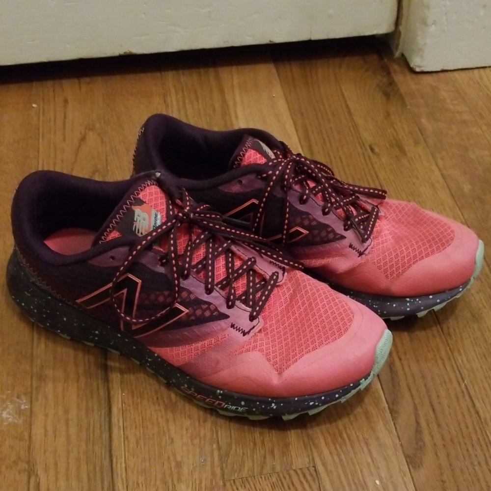 New Balance 690 AT Running Shoes